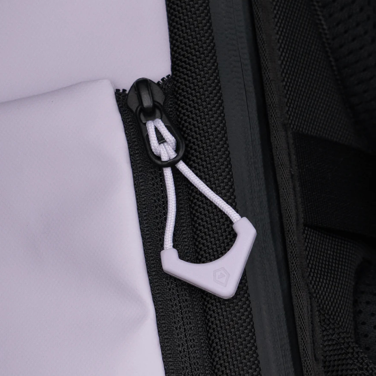 WANDRD Standard Zipper Puller