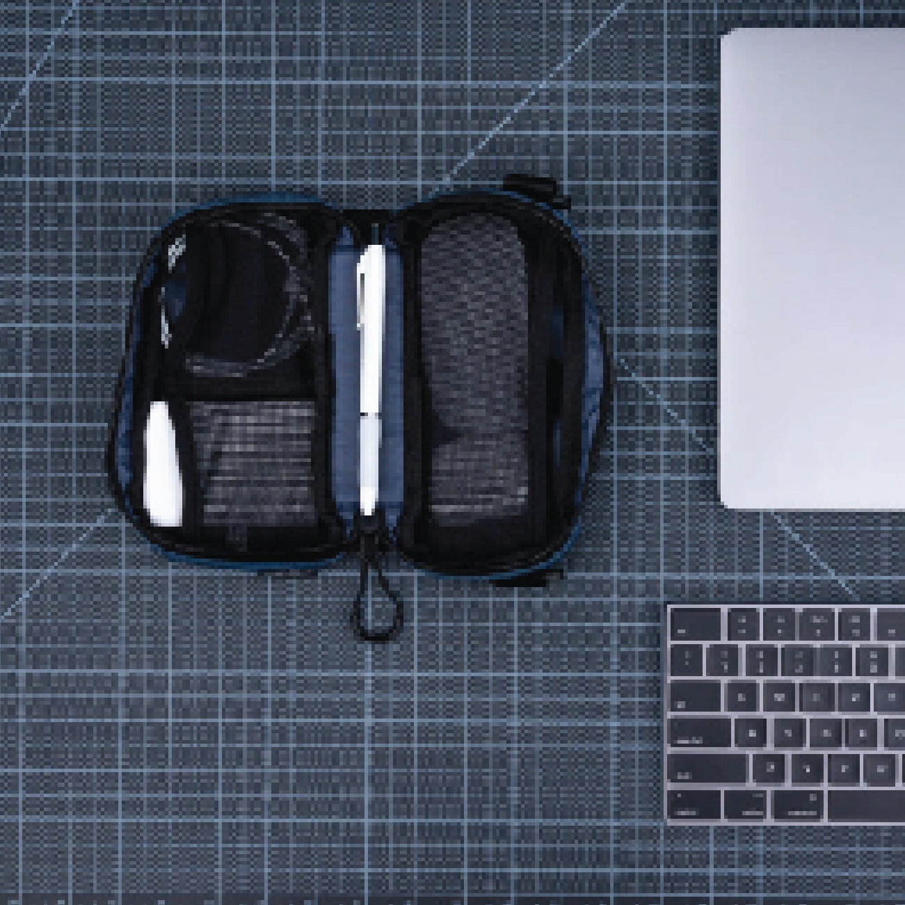 WANDRD Tech Bag Small