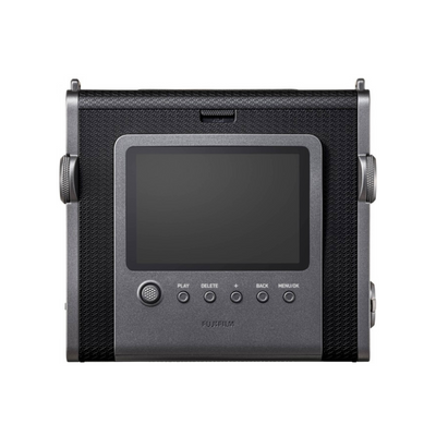 Screen display of Instax Wide Evo