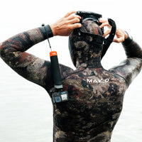 Man holding his camera with the GoPro Handler