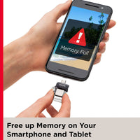 Sandisk Ultra Dual USB plugged in Mobile Phone