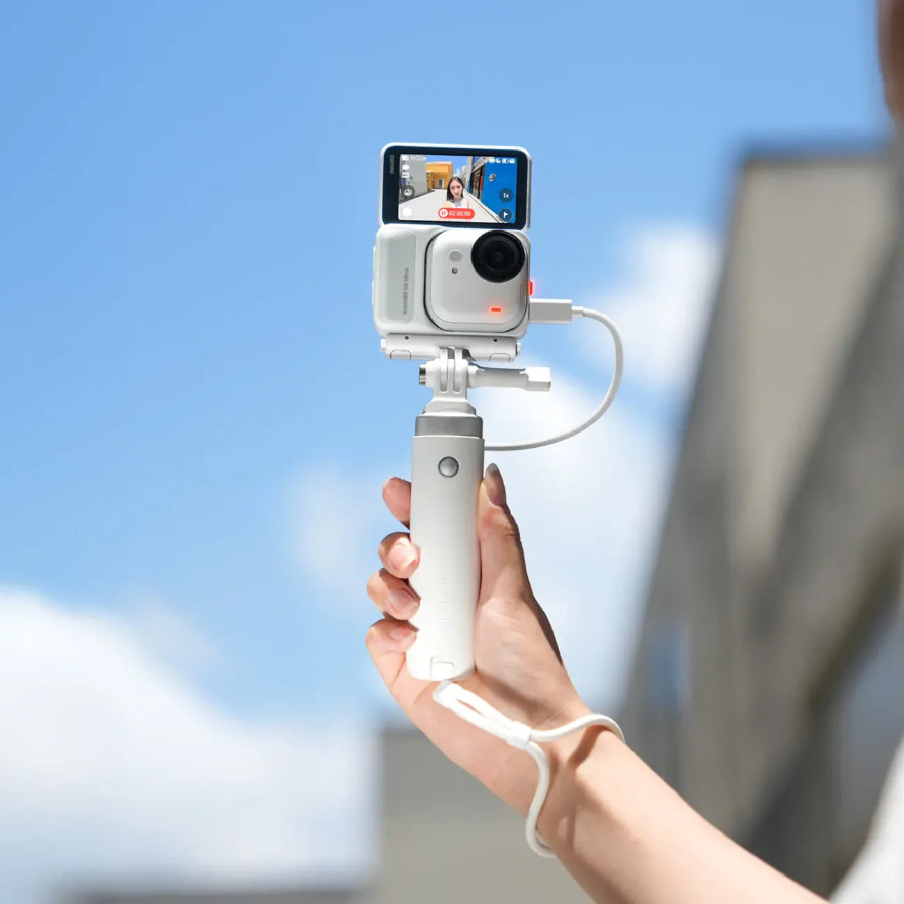 Insta360 3-prong to 1/4” adapter