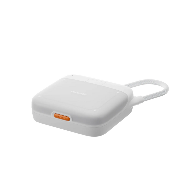 Insta360 2-in-1 Card Reader + Case