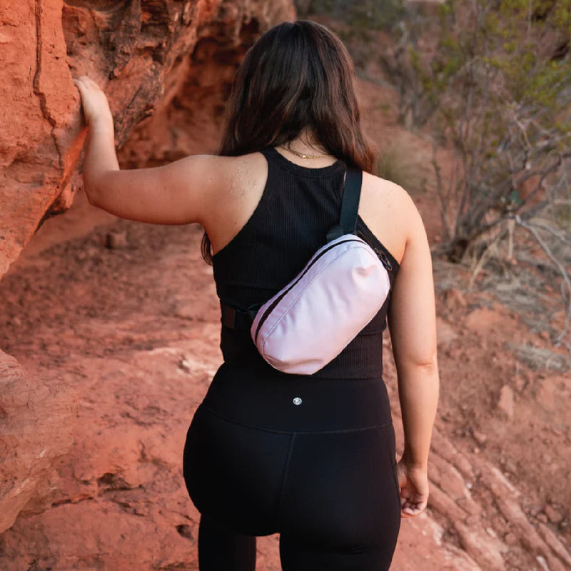 WANDRD D1 Fanny Pack Sling Bag