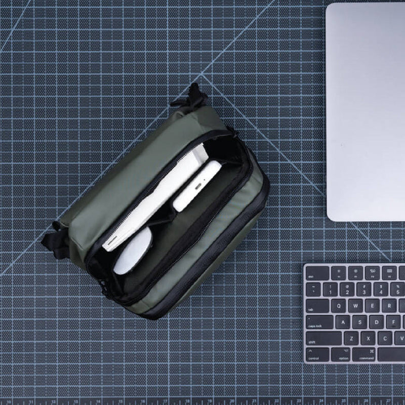 WANDRD Tech Bag Large Organizer