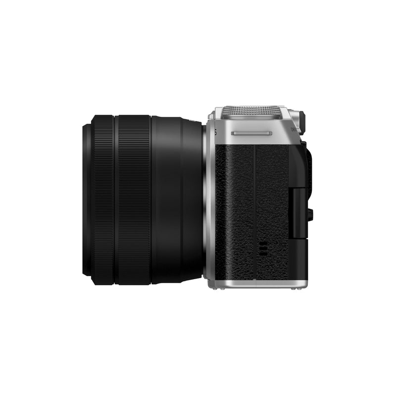 Fujifilm X-M5 with XC 15-45mm f/3.5-5.6 Lens Kit (Black)