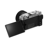 Fujifilm X-M5 with XC 15-45mm f/3.5-5.6 Lens Kit (Black)