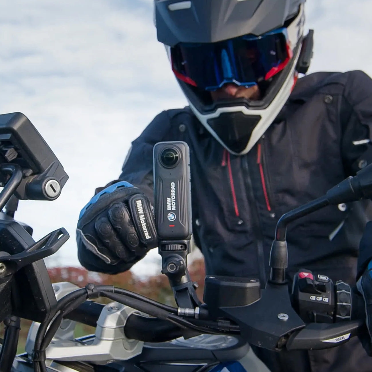 Motorcycle ride with Insta360 X4 8k 360 Action Camera BMW Motorrad Edition mounted